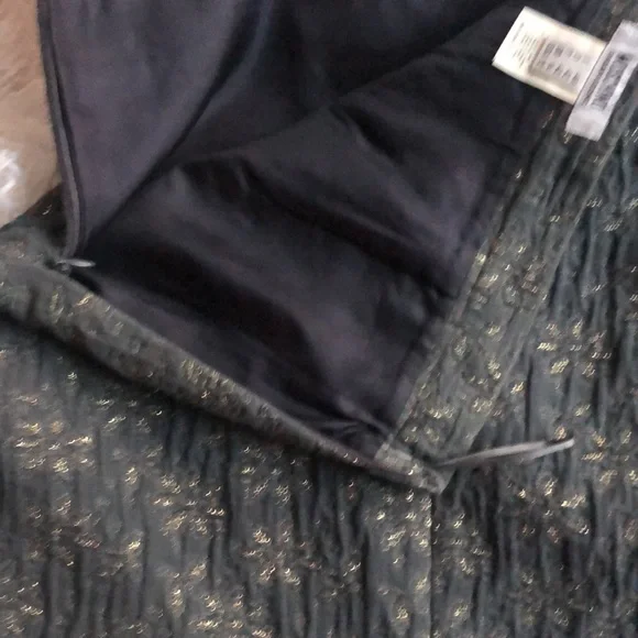 🇺🇸 Moschino Medium Stunning color and fit - Picture 13 of 16